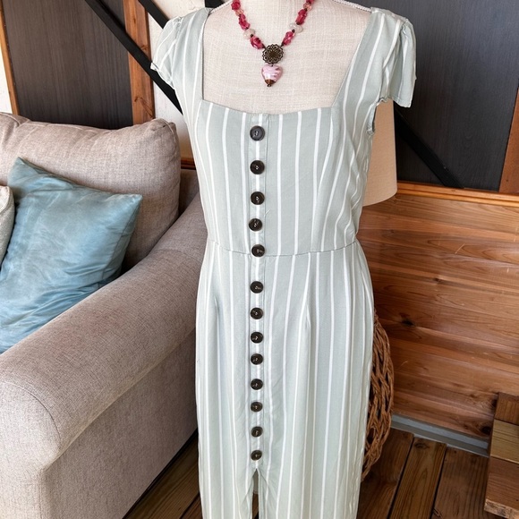 Striped Mint Button-Down women’s Dress size medium - Picture 2 of 9